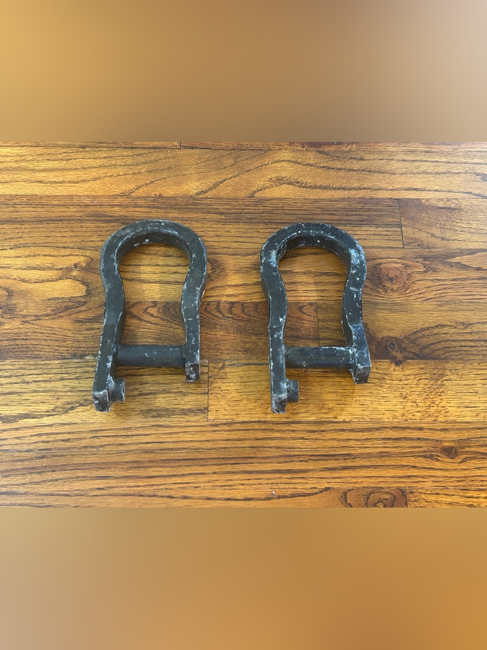 Front bumper recovery tow hooks Chev Silverado & GMC Sierra 1500 vehicles 2007 -